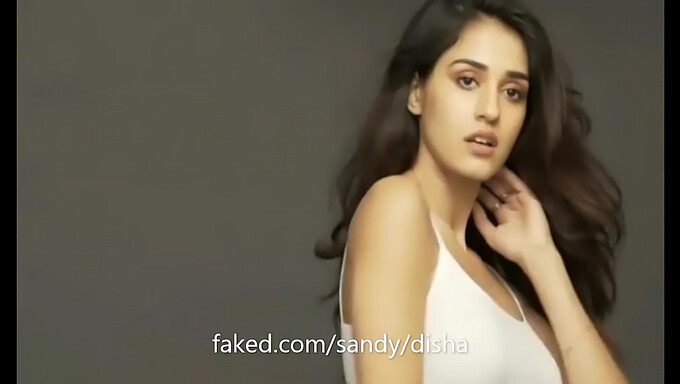 Aktris India Disha Patani Menanggalkan Pakaiannya Dan Memamerkan Tubuhnya Dalam Sesi Pemotretan Yang Panas