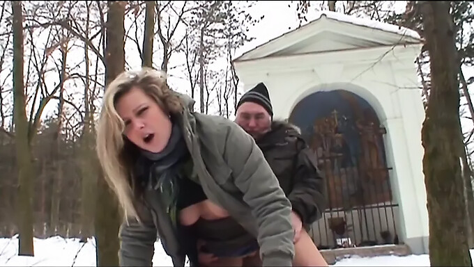 Najstnica (18+) Dobi Obrazno Jebanje In Prekrita S Spermo V Hardcore Videu