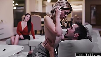 Ba Người Chơi Cùng Angela White Và Trợ Lý Ảo Của Cô Ấy