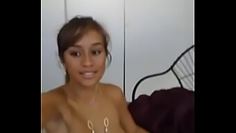 Sesiune De Masturbare Solo Pe Webcam-Ul Samoan